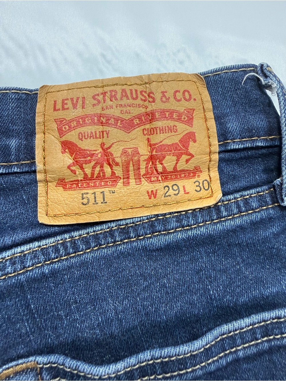 Levi's Women's Dark Indigo Straight-Leg Jeans - Picture 4 of 8